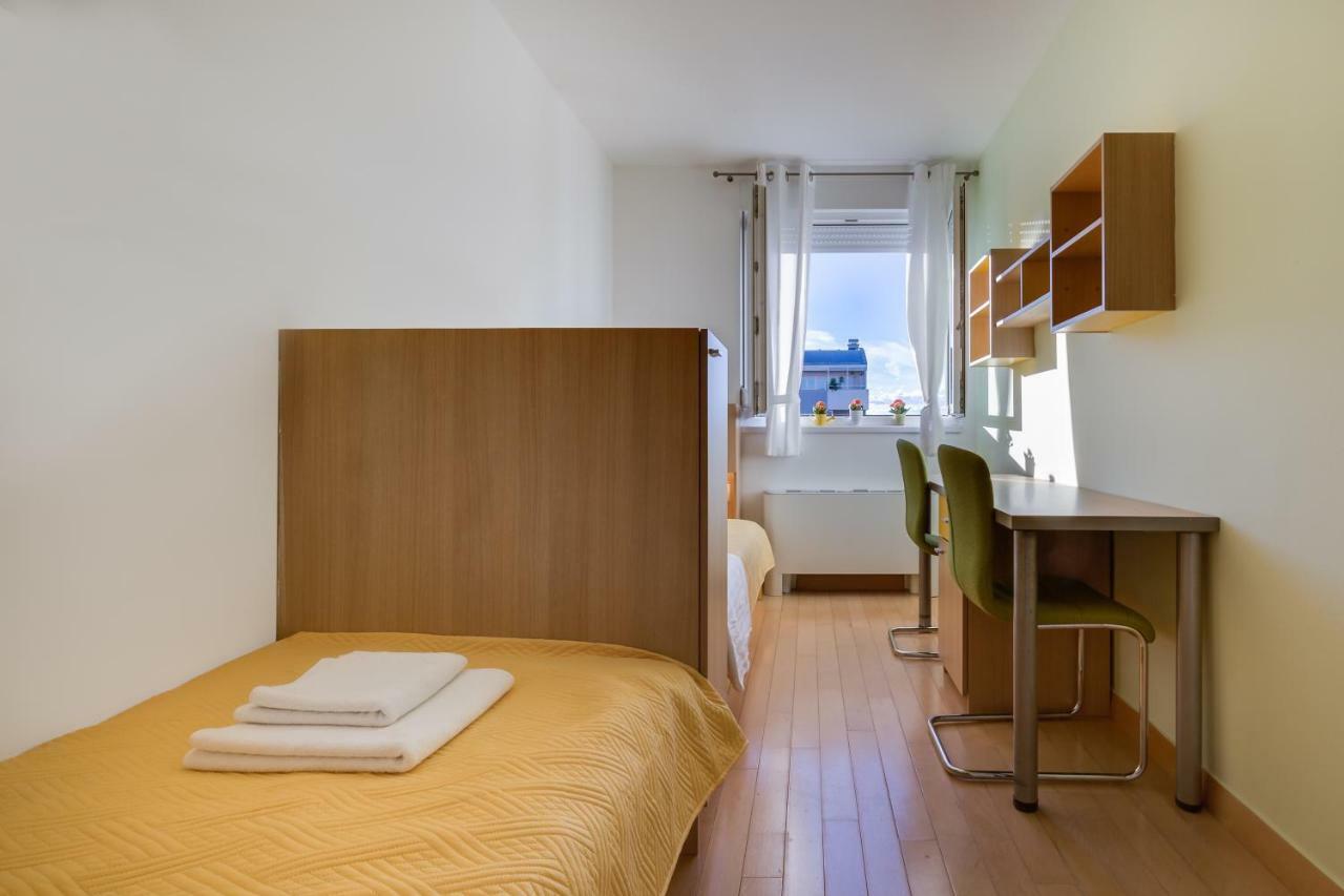 Apartment Pavic - Private Parking Zadar Exterior photo